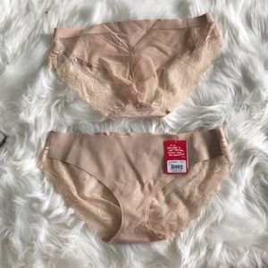 •NWT Two Nude SPANX Lace bikini underwear L